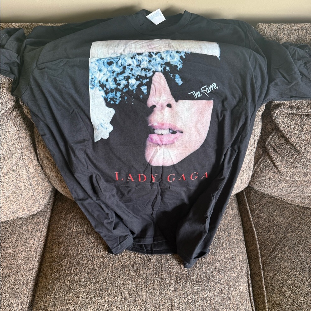 Port Authority Black Graphic Tee